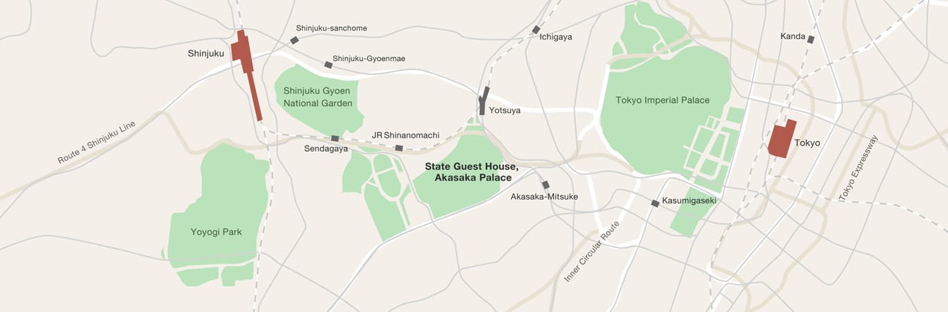 A map showing the position of the State Guest House, Akasaka Palace, in the center of Tokyo City.  To the east of the State Guest House is Tokyo Imperial Palace, and to the West are such locations as Shinjuku Gyoen National Park and Yoyogi Park.