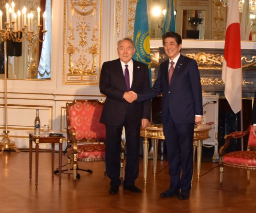 Prime Minister Abe meets with H.E. Mr. Nursultan Abishevich NAZARBAYEV, First President of the Republic of Kazakhstan.