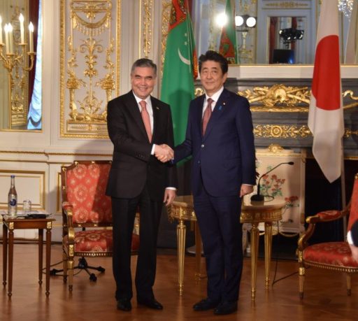 Prime Minister Abe meets with H.E. Mr. Gurbanguly BERDIMUHAMEDOV, President of Turkmenistan.