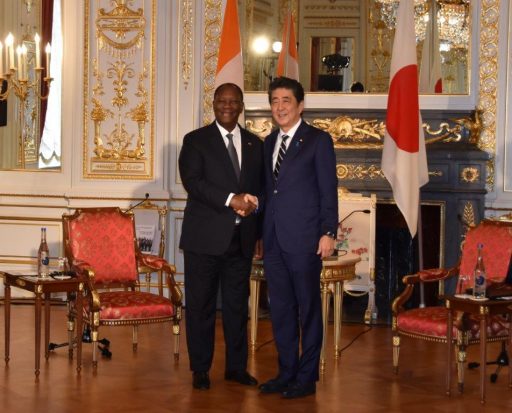 Prime Minister Abe meets with H.E. Mr. Alassane OUATTARA, President of Republic of Côte d’Ivoire.