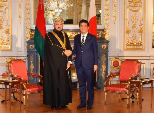 Prime Minister Abe meets with H.H. Sayyid ASSAD bin Tariq bin Taimur Al Said, Deputy Prime Minister for International Relations and Cooperation Affairs and Special representative for His Majesty the Sultan，Sultanate of Oman.