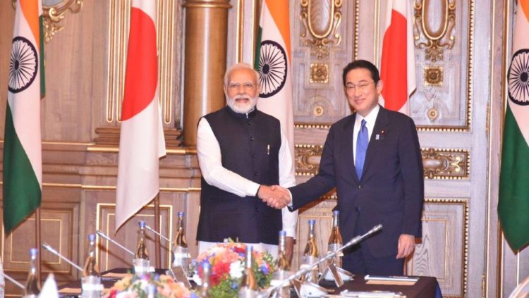 Photograph of Prime Minister KISHIDA and Prime Minister Modi.