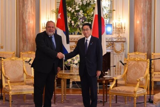 Prime Minister Kishida meets with H.E.Mr. Manuel Marrero Cruz, Prime Minister of the Republic of Cuba.