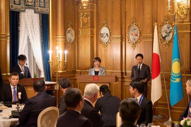 Ms.Takaichi Sanae, Prime Minister of Japan delivers opening remarks at the beginning of the dinner in Kacho-no-ma