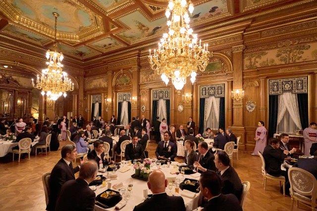 Ms.Takaichi Sanae, Prime Minister of Japan and　the Presidents of the five Central Asian countries, at the banquet in Kacho-no-ma
